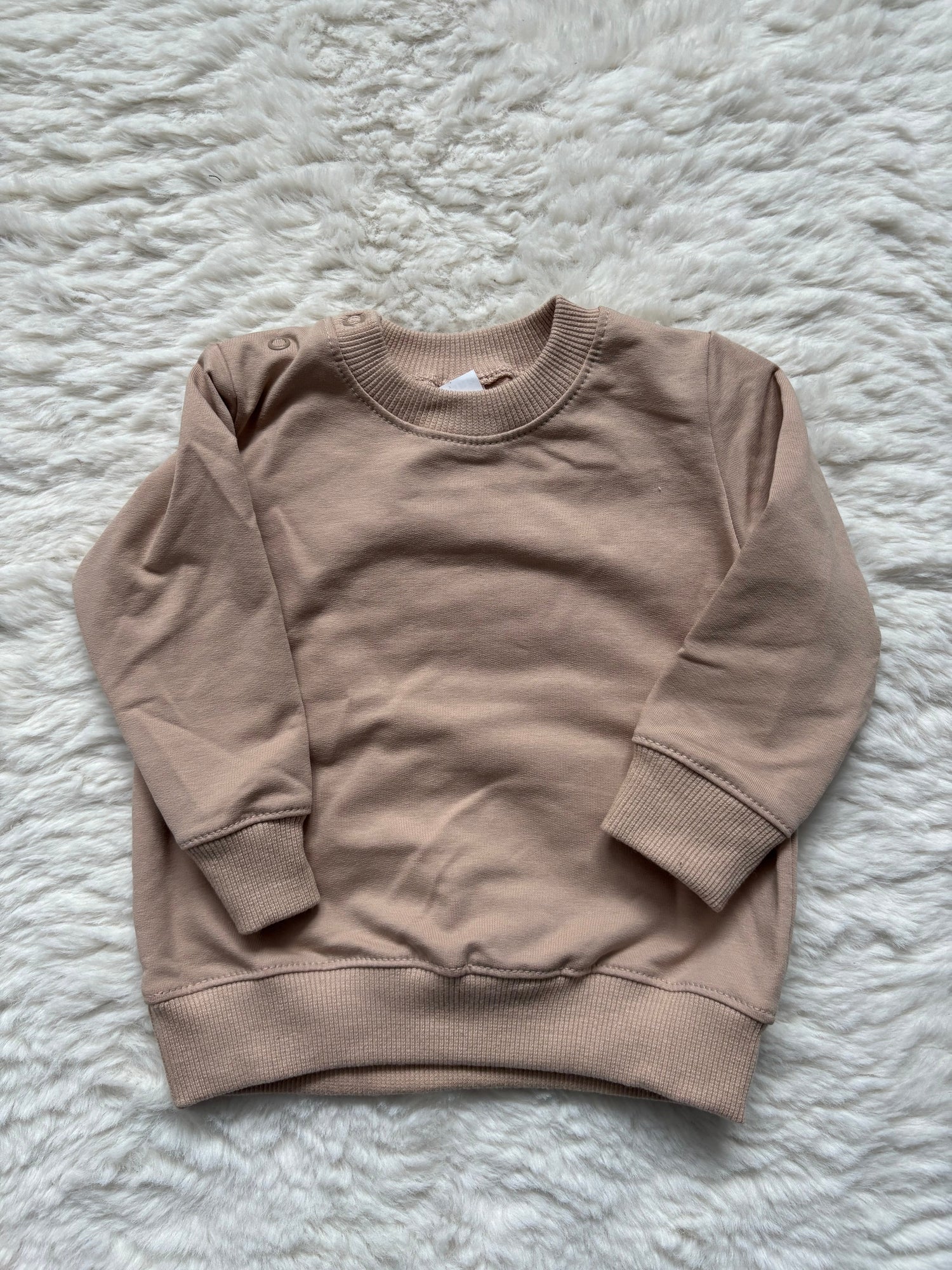 Sweaters-met-naam-geborduurd Spoiled baby