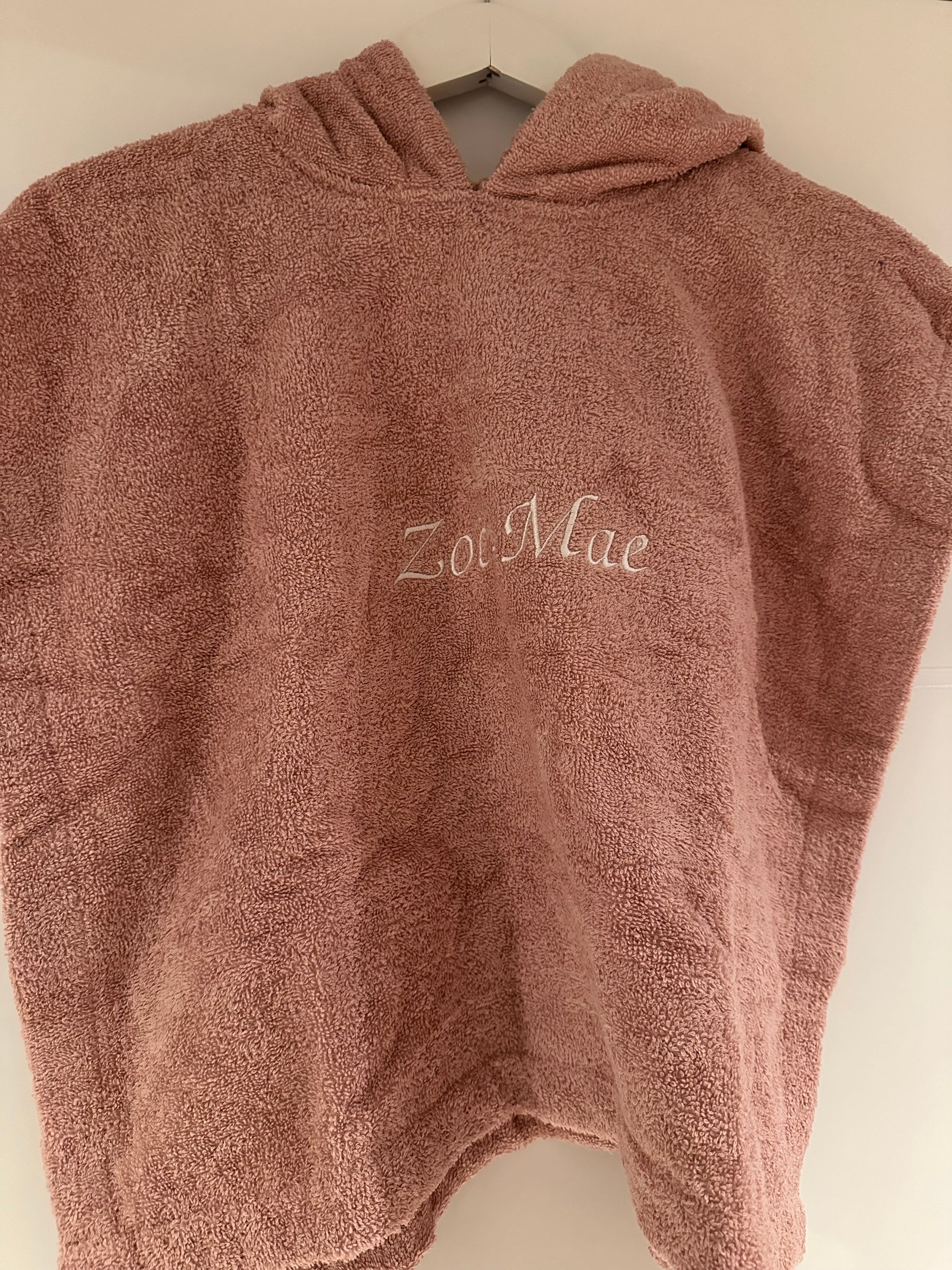 Badponcho met naam 100% Katoen badstof Pinkstone | te personaliseren met naam Spoiled baby