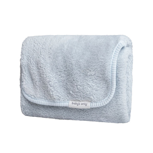 Verschoonmatje cozy misty blue met naam Spoiled baby
